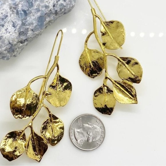 Botanical leaf 🍂 Geometric Earrings - Picture 4 of 6
